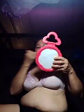 Cold-girlr12 online show from June 2026 03:22:01 PM