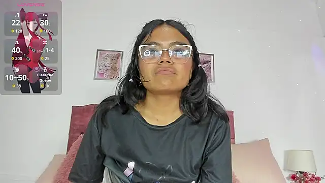 luna velveth online show from March 2026 03:22:02 AM