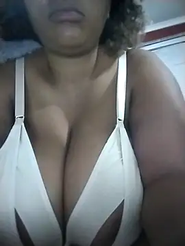 Snapshot of PrettyLisa26 chatting on July 2026 11:42:01 PM PrettyLisa26 online show from July 2026 11:42:01 PM