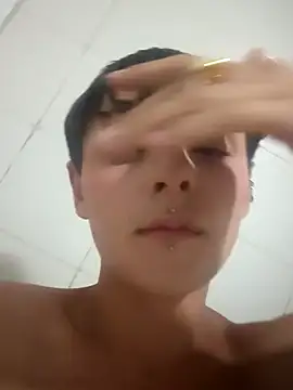 Snapshot of sirenitamua chatting on April 2026 05:18:02 AM sirenitamua online show from April 2026 05:18:02 AM