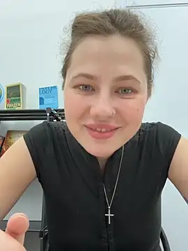 AsynaYuuki online show from March 2026 06:35:02 PM