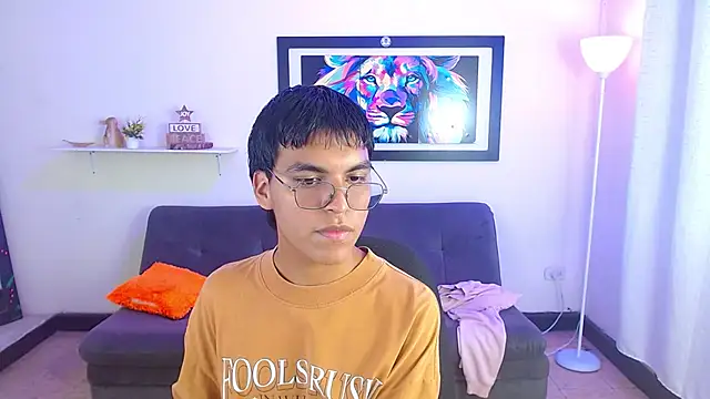 Maecum18 online show from April 2026 09:39:33 PM