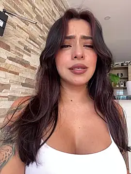 Snapshot of foxxy_lover chatting on February 2026 04:01:01 PM foxxy lover online show from February 2026 04:01:01 PM