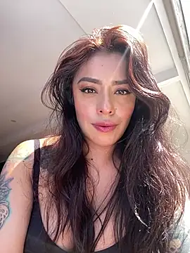 Snapshot of foxxy_lover chatting on February 2026 03:33:01 PM foxxy lover online show from February 2026 03:33:01 PM