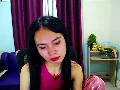 Snapshot of devine_goddess chatting on April 2026 06:10:01 PM devine goddess online show from April 2026 06:10:01 PM