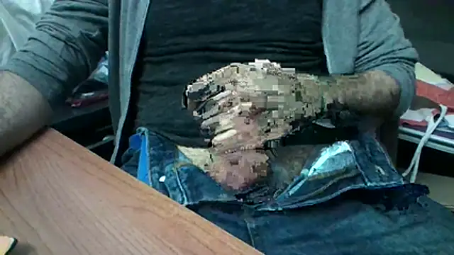 elegantblack online show from March 2026 12:28:01 PM