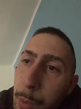 robeertiito online show from April 2026 12:21:02 PM