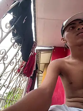 dominick fran online show from April 2026 11:07:02 PM