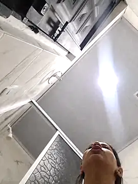 Cris18sexy online show from March 2026 05:24:01 PM