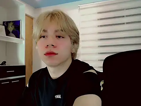 duvisex19 online show from April 2026 03:31:02 AM