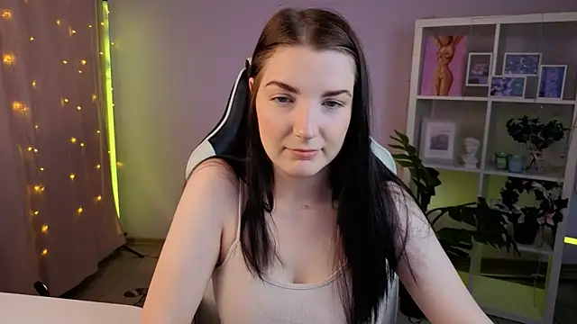 AliceChanel online show from April 2026 03:18:01 AM