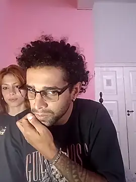 casal atrevido online show from May 2026 03:17:01 PM