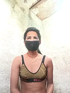 Sunali Bendre online show from March 2026 02:17:02 AM