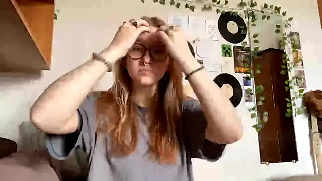 LaureenVielma online show from April 2026 08:20:02 AM