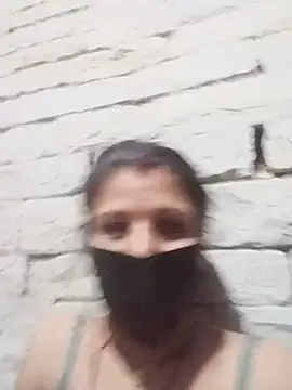 Divya-11431 online show from May 2026 05:28:01 PM