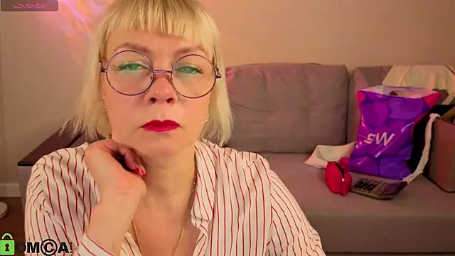 Ann Annise online show from March 2026 09:04:02 AM