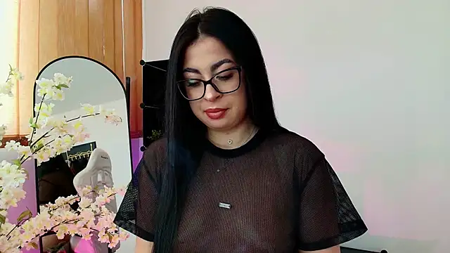 Snapshot of MissyScarlet chatting on May 2026 02:13:02 PM MissyScarlet online show from May 2026 02:13:02 PM