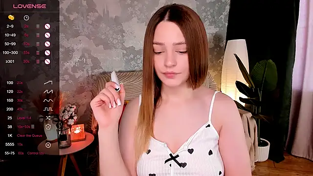 cherrykississ online show from July 2026 02:33:02 AM