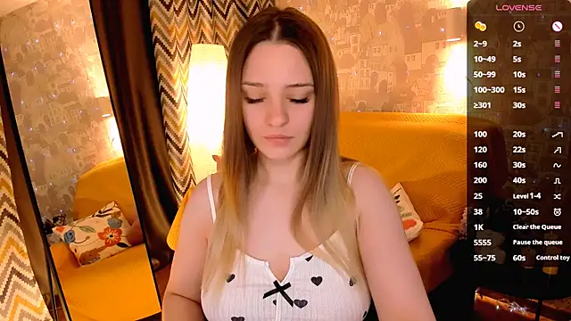 cherrykississ online show from July 2026 02:03:02 AM