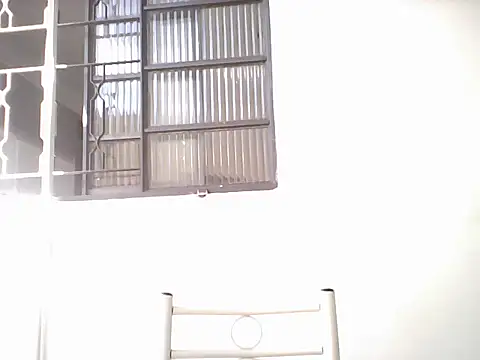 Snapshot of Cris_Latrel chatting on March 2026 06:44:02 PM Cris Latrel online show from March 2026 06:44:02 PM