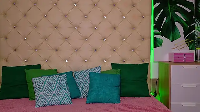 AwaMax online show from March 2026 05:35:02 AM