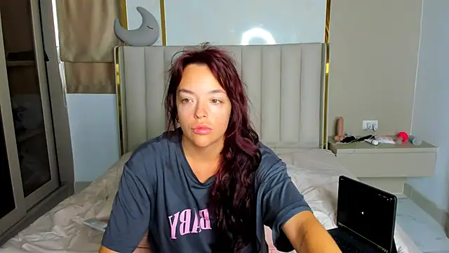 Snapshot of stellaa_quenn chatting on July 2026 12:05:01 AM stellaa quenn online show from July 2026 12:05:01 AM
