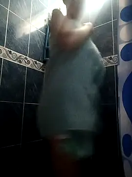 maddie-sar online show from April 2026 09:05:02 PM