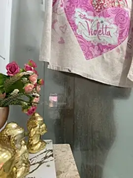 Manu Manu05 online show from April 2026 02:31:01 PM