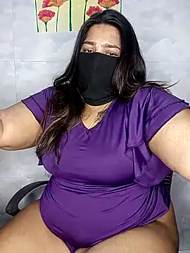 Cute G online show from March 2026 07:17:01 PM