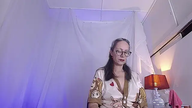 laurasofia45 online show from March 2026 03:15:01 PM