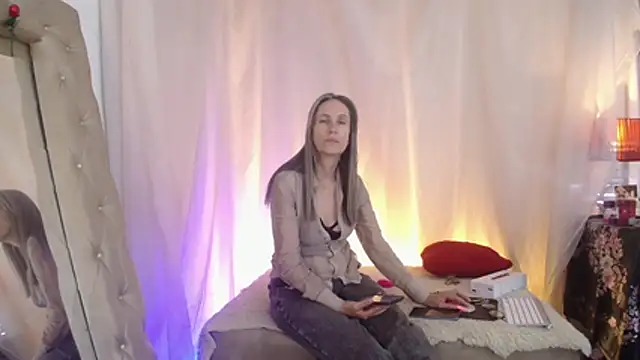 Snapshot of laurasofia45 chatting on June 2026 03:00:01 AM laurasofia45 online show from June 2026 03:00:01 AM