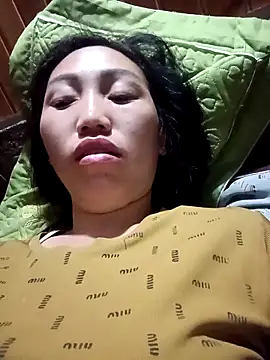 hot-luna- online show from April 2026 09:57:02 PM