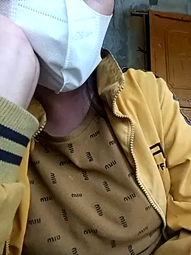 hot-luna- online show from April 2026 10:02:01 AM