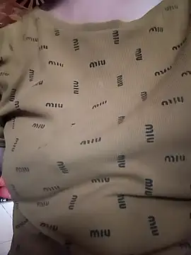 hot-luna- online show from April 2026 10:21:01 AM