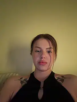 AkylinaGold online show from April 2026 09:59:02 PM