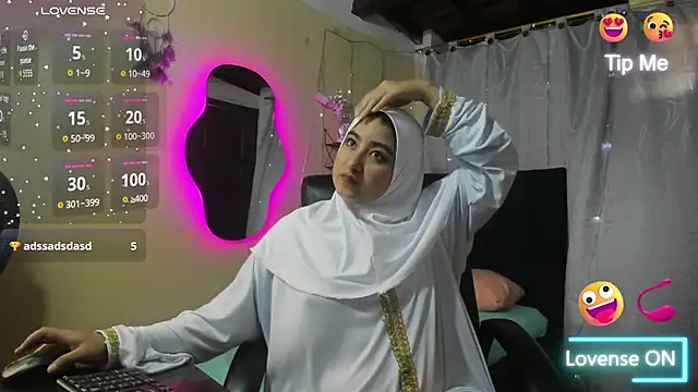 SamiraAwada online show from March 2026 07:02:02 PM