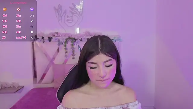 NEFTIS TAY online show from March 2026 07:18:02 PM