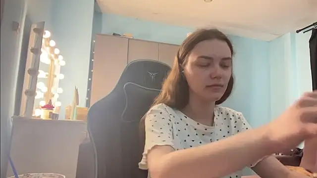 AndreeMerryman online show from March 2026 08:18:01 AM