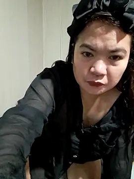 Zyramae 25 online show from April 2026 03:15:02 PM