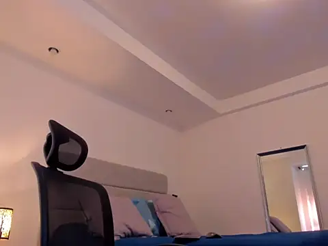 chris morgan7 online show from April 2026 09:39:33 PM