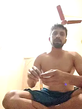 delvin92 online show from March 2026 05:28:02 PM