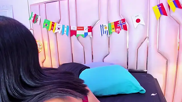 NicollJabocs online show from June 2026 02:05:01 AM