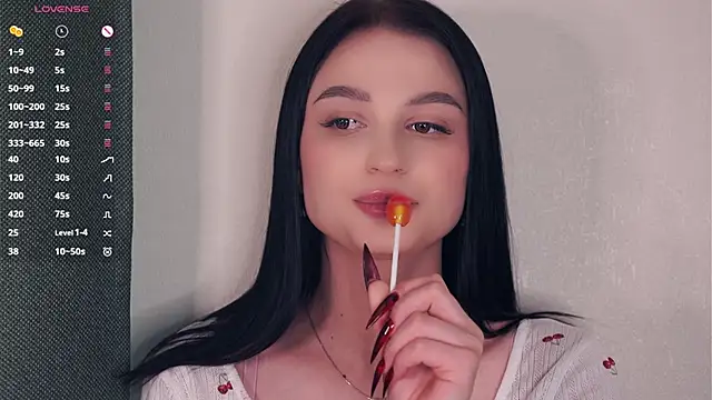 ZofiaSoshnik online show from March 2026 11:47:01 AM