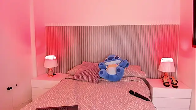 ArianaHilton  online show from April 2026 02:14:01 AM