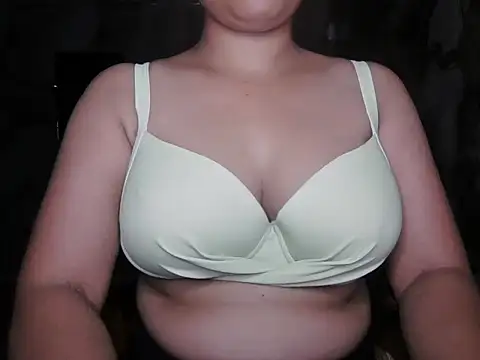 Snapshot of Bold_Beauty_07 chatting on June 2026 09:36:01 AM Bold Beauty 07 online show from June 2026 09:36:01 AM