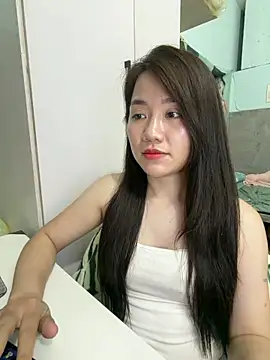 Amy8386 online show from June 2026 06:52:02 AM