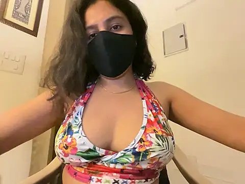 Anna girl22 online show from April 2026 04:55:01 PM