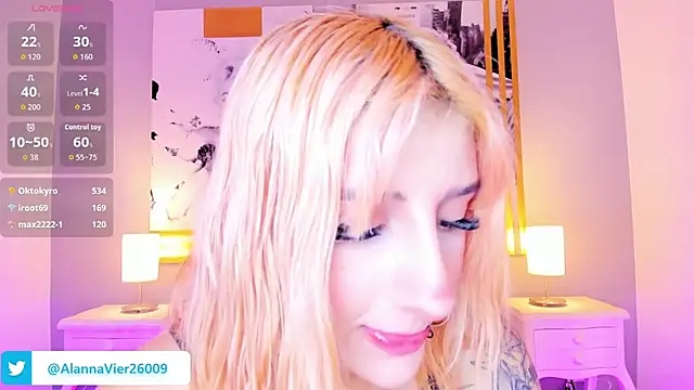Snapshot of AlannaViera chatting on July 2026 03:25:01 PM AlannaViera online show from July 2026 03:25:01 PM