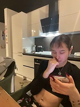 Just-Lilly online show from April 2026 03:12:01 AM