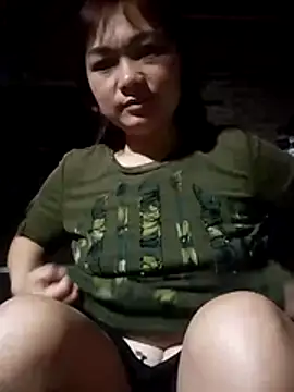 cute-hiphop online show from May 2026 10:39:02 PM